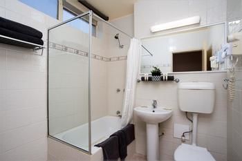 Best Western Fawkner Suites & Serviced Apartments - Sunshine Coast Guide 20