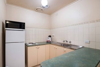 Best Western Fawkner Suites & Serviced Apartments - Sunshine Coast Guide 51