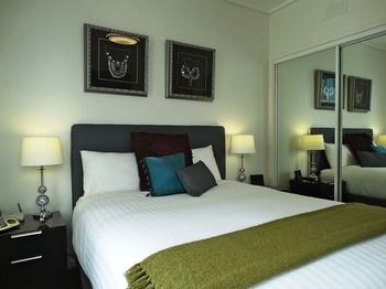 Alpha Apartments Melbourne - Sunshine Coast Guide 17