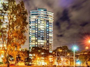 Alpha Apartments Melbourne - Sunshine Coast Guide 25