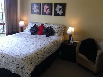 Australian Home Away @ Doncaster Elgar - Sunshine Coast Guide 4