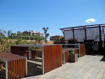 Eva's Backpackers - Sunshine Coast Guide 4