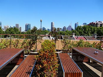 Eva's Backpackers - Sunshine Coast Guide 6