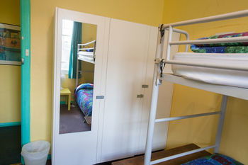Eva's Backpackers - Sunshine Coast Guide 13