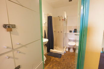 Eva's Backpackers - Sunshine Coast Guide 16