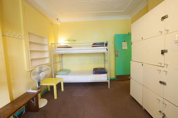 Eva's Backpackers - Sunshine Coast Guide 18