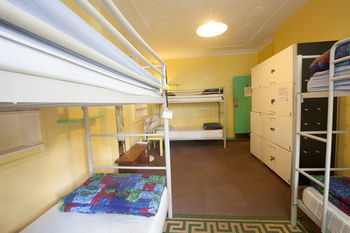 Eva's Backpackers - Sunshine Coast Guide 19