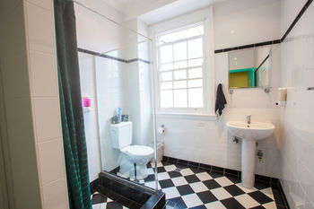 Eva's Backpackers - Sunshine Coast Guide 23