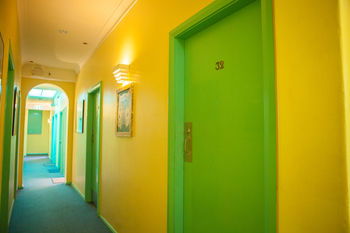 Eva's Backpackers - Sunshine Coast Guide 38