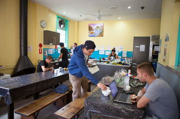 Eva's Backpackers - Sunshine Coast Guide 41