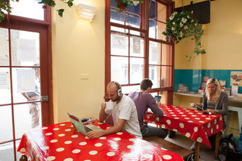 Eva's Backpackers - Sunshine Coast Guide 42