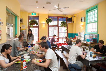 Eva's Backpackers - Sunshine Coast Guide 45