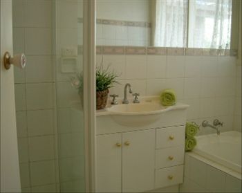 Australian Home Away @ Doncaster Grange Park - Sunshine Coast Guide 0