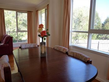 Australian Home Away @ Doncaster Grange Park - Sunshine Coast Guide 10