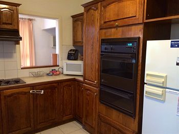 Australian Home Away @ Doncaster Grange Park - Sunshine Coast Guide 12