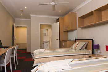 Sydney Student Living - Hostel - Sunshine Coast Guide 13