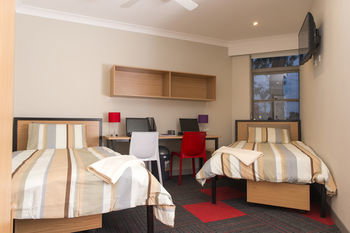 Sydney Student Living - Hostel - Sunshine Coast Guide 15