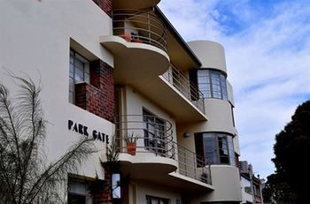 Albert Road Serviced Apartments - Sunshine Coast Guide 1