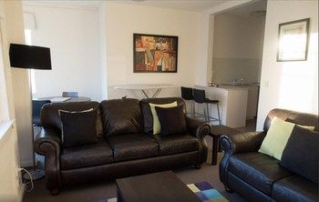 Albert Road Serviced Apartments - Sunshine Coast Guide 15