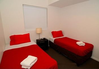 Albert Road Serviced Apartments - Sunshine Coast Guide 17