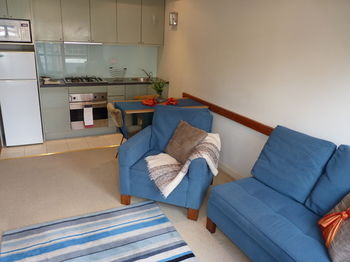 Australian Home Away @ Market Square Melbourne - Sunshine Coast Guide 9
