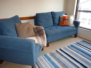 Australian Home Away @ Market Square Melbourne - Sunshine Coast Guide 12