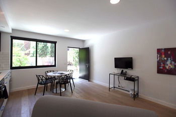 Aberlour Court - Sunshine Coast Guide 30