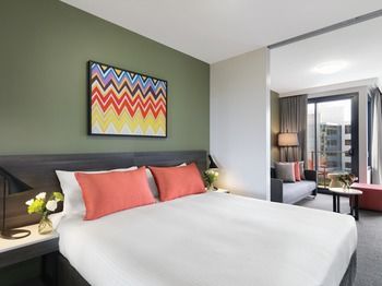 Adina Apartment Hotel Sydney Airport - Sunshine Coast Guide 2