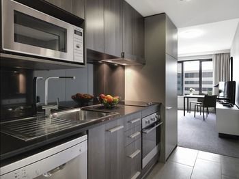 Adina Apartment Hotel Sydney Airport - Sunshine Coast Guide 18