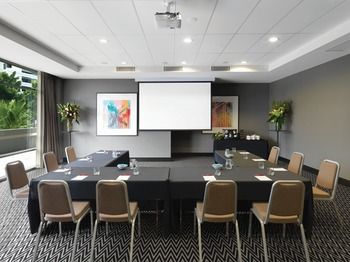 Adina Apartment Hotel Sydney Airport - Sunshine Coast Guide 28