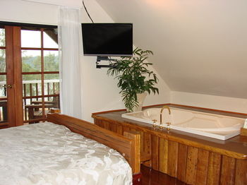 Clarence River Bed & Breakfast - Sunshine Coast Guide 5