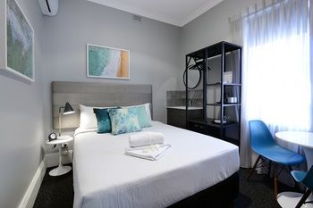 Alison Lodge - Sunshine Coast Guide 14