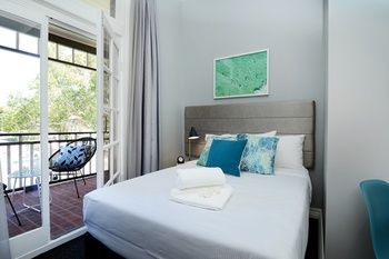 Alison Lodge - Sunshine Coast Guide 17