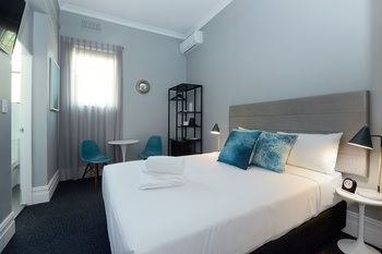 Alison Lodge - Sunshine Coast Guide 29