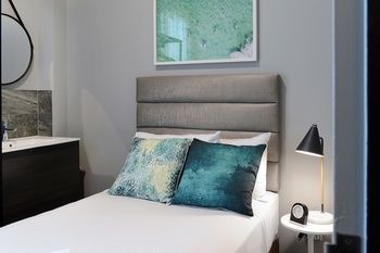 Alison Lodge - Sunshine Coast Guide 32