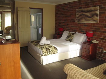 Aussie Rest Motel - Sunshine Coast Guide 9
