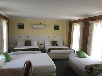 Aussie Rest Motel - Sunshine Coast Guide 28