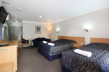 Edward Parry Motel & Apartments - Sunshine Coast Guide 5