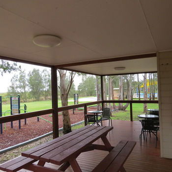 BIG4 Karuah Jetty Holiday Park - Sunshine Coast Guide 0
