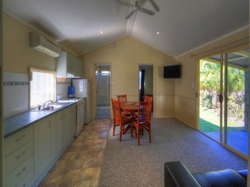 BIG4 Karuah Jetty Holiday Park - Sunshine Coast Guide 24