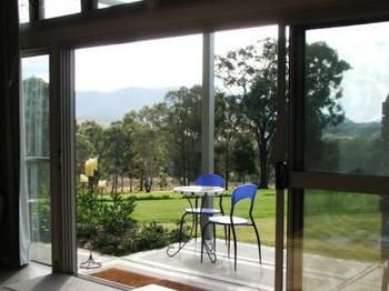 Elfin Hill Country Accommodation - Sunshine Coast Guide 1