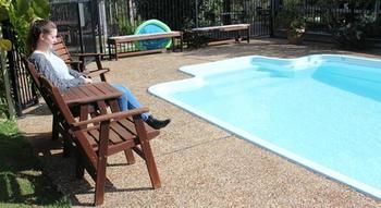 Elfin Hill Country Accommodation - Sunshine Coast Guide 19