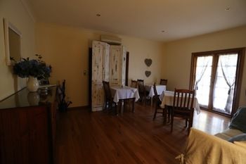 Hunter Valley Bed & Breakfast - Sunshine Coast Guide 4