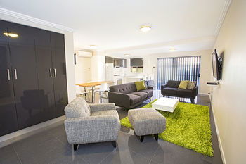 Astina Serviced Apartments - Parkside - Sunshine Coast Guide 6