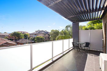 Astina Serviced Apartments - Parkside - Sunshine Coast Guide 14