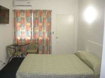 Central Motel Mooloolaba - Sunshine Coast Guide 2