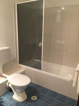 Avoca Beach Hotel & Resort - Sunshine Coast Guide 10