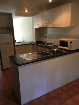 Avoca Beach Hotel & Resort - Sunshine Coast Guide 13