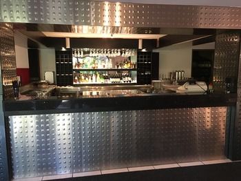 Avoca Beach Hotel & Resort - Sunshine Coast Guide 46