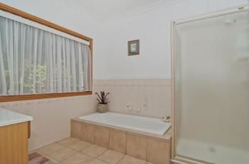 Avocado Grove B&B - Sunshine Coast Guide 4
